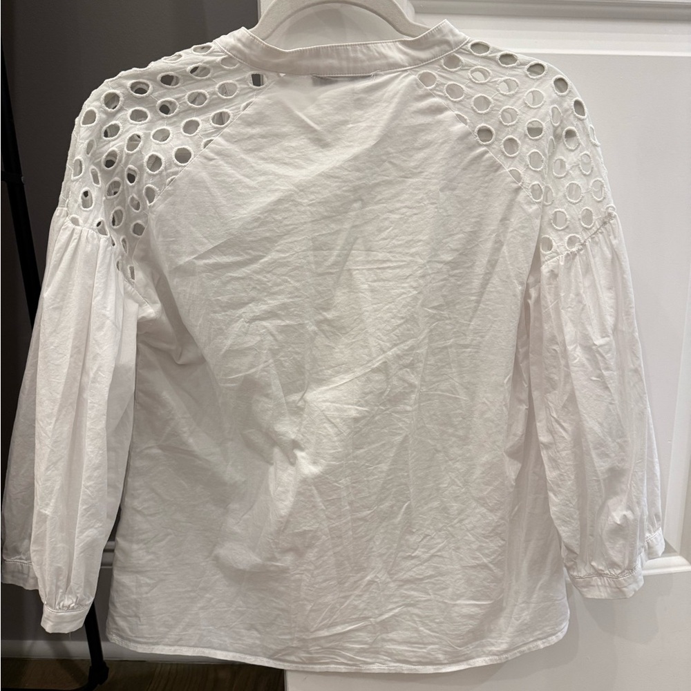 Zele White Eyelet Shoulder Button-Down Shirt - Picture 3 of 3